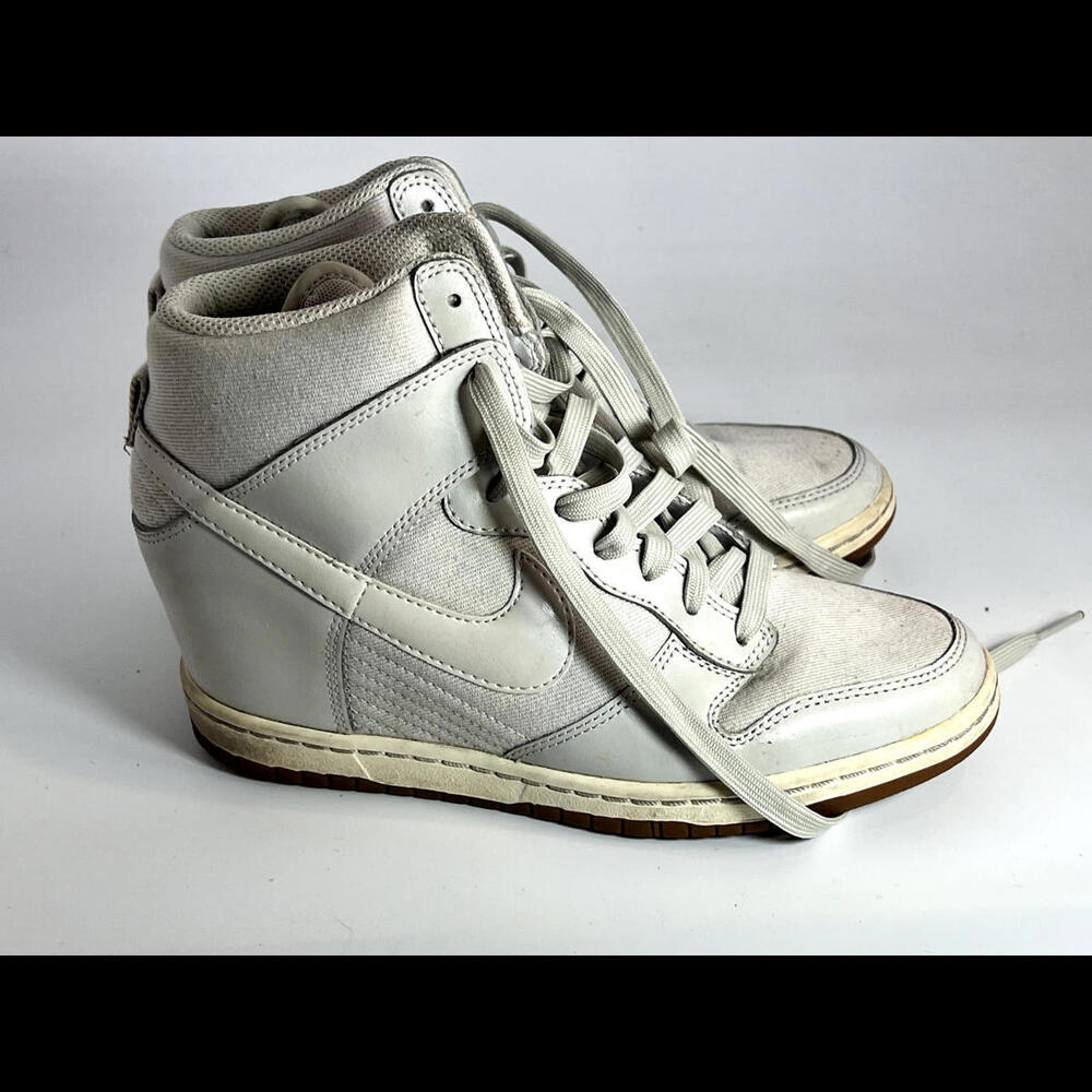 Nike Womens Dunk Sky Hi Essential‎ 644877 White Basketball Shoes Sneakers Sz 7 - Picture 3 of 9